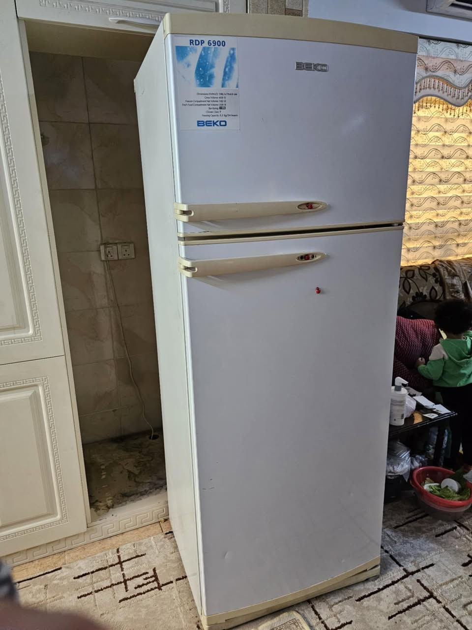 ثلاجه للبيع
كلش نظيفه
بيها كسر بسيط
مبين بالصوره
18قدم


**إذا كنت صاحب هذا الإعلان وتريد حذفه لأي سبب، رجاءا أرسل رسالة إلى الدعم الفني**