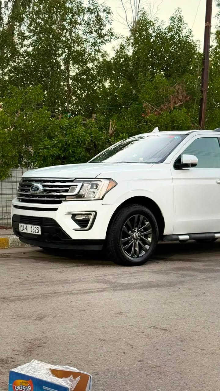 🚘 للبيع – فورد إكسبديشن موديل 2021
سيارة فورد إكسبديشن 2021، 7 راكب، بحالة جيدة.

المواصفات:

* 7 راكب

* تدفئة وتبريد +تدفئة تبريد كشنات

* مقاعد جلد

الملاحظات:

* البانوراما عاطلة.

* الرادار الأمامي عاطل.

* رقم المركبة: بصرة (باسمي)

* الممشى: 96 ألف كم

صور الحادث بامريكا موجودة بالمنشور

السعر 200 $ وبيها مجال 

ترايك من الشمال للجنوب

📞 للاستفسار:

***********
