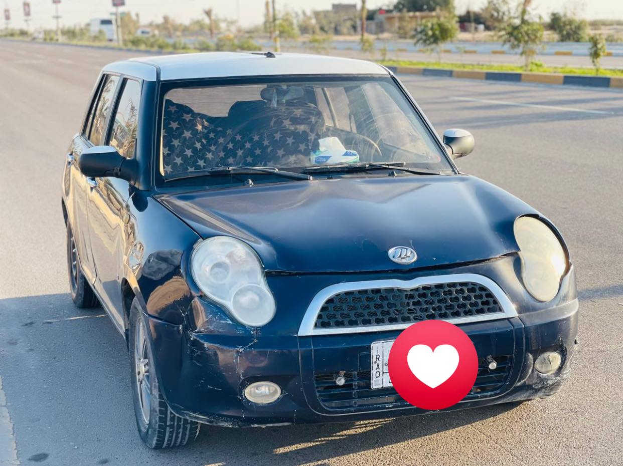 السلام عليكم سياره ليفان موديل 2013 للبيع محرك اوكير وشاصي وضربه مكفوله من عده الجاملغ الخلف السائق ضربه بسيطه 
السياره جاهزه وحلوه وجنايتها يعرفوها   السنويه صاقطه بس مكان السياره نجف حي النداء قرب جامعة الكفيل السعر 31 وبيه مجال  للستفسار اكثر اتصل ***********
