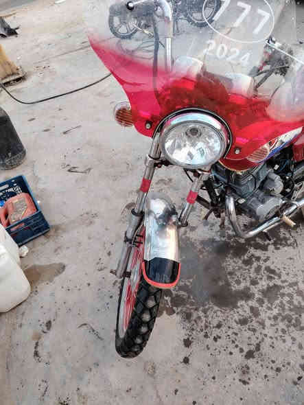 سلامو عليكم دراجه جونده كامله محرك ناعم موديل ٢٠٠١٣ وراق كامله كهربائيات كامله السعر ٣٥٠ وبيه مجال الرقم او الاستفسار ***********
