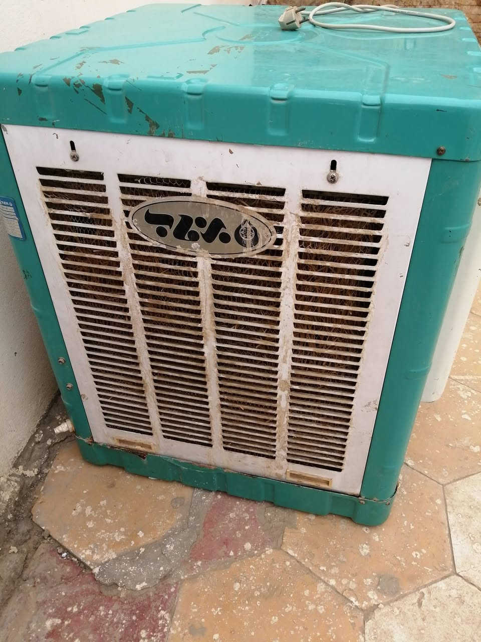 مساء الخير ع الجميع
غراض مستعمله للبيع مثل ماموجود بالصور
كل وحده وسعرها مكانهن الديوانية /حي رمضان
المبردة البرفاب ب100
المبردة الداخليه ب100
الفلتر ب60
المروحه 15
وبيهن مجال للشراي ان شاء الله 
 للاستفسار أكثر الاتصال على الرقم ***********
