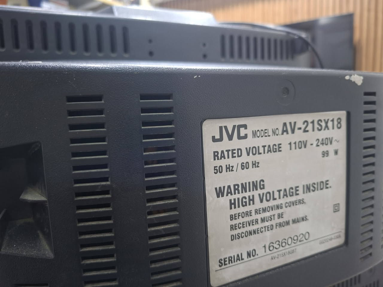 تلفزيون JVC حجم ٢١ منافذ AV كومبونت دبل سماعة ستريو مع الريمونت نظافة ٩٥ % السعر ٧٠ يوجد توصيل لكل العراق ***********
