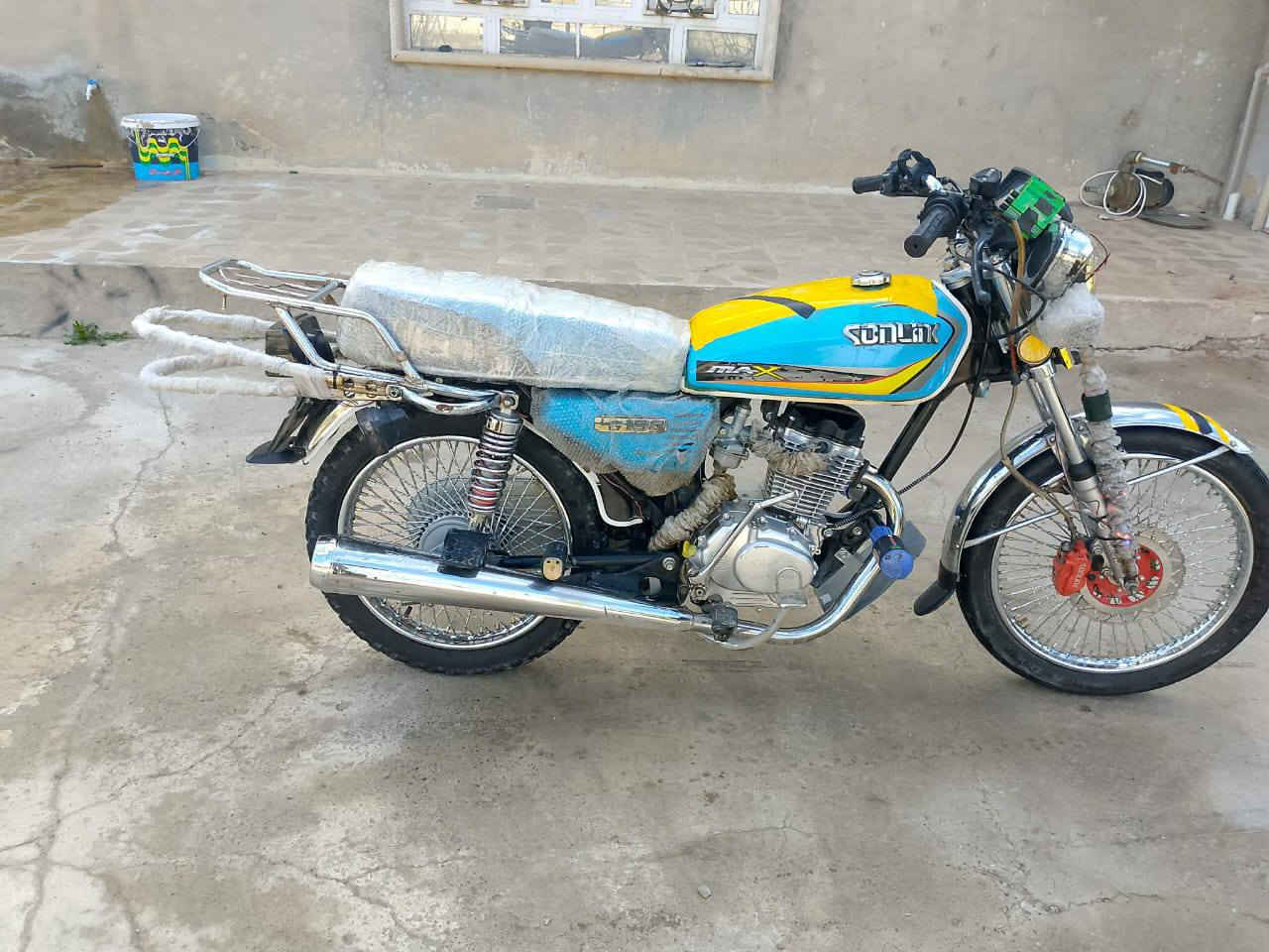 السلام عليكم دراجه للبيع موديل 2024  للبيع السعر 
 خاص او تصال ب ***********
واتساب. ***********
