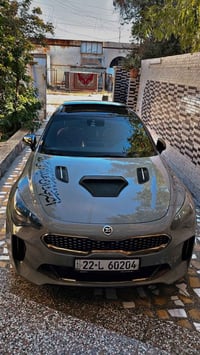 كيا ستنكر gt1 2020 كلين لون سمنتي سموك الداخل احمر محرك twin turbo v6 ...