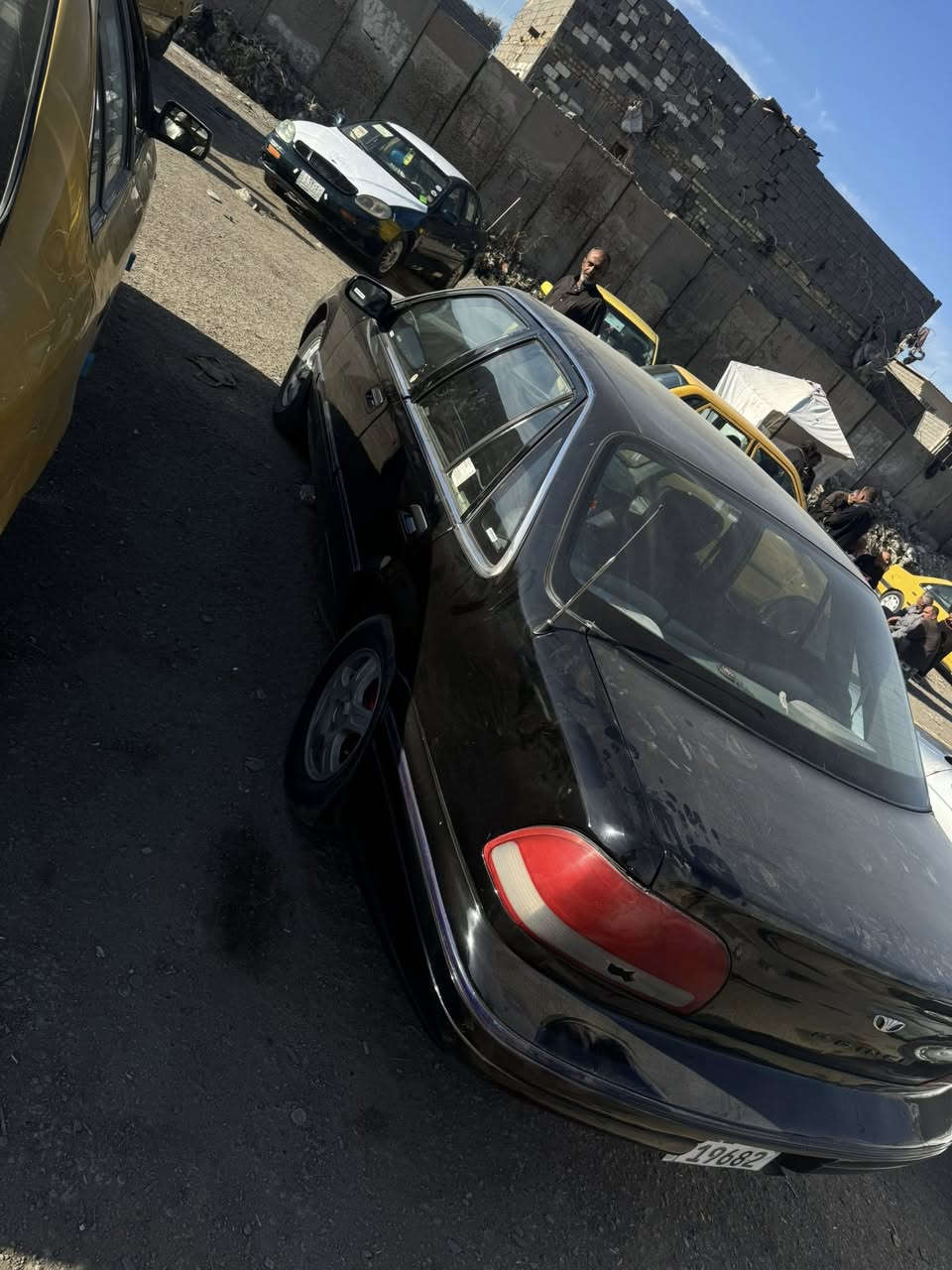 السلام عليكم برنس فراشه موديل  ١٩٩٦  كير أوتوماتيك سياره جديده  سعر٣٧ ***********
