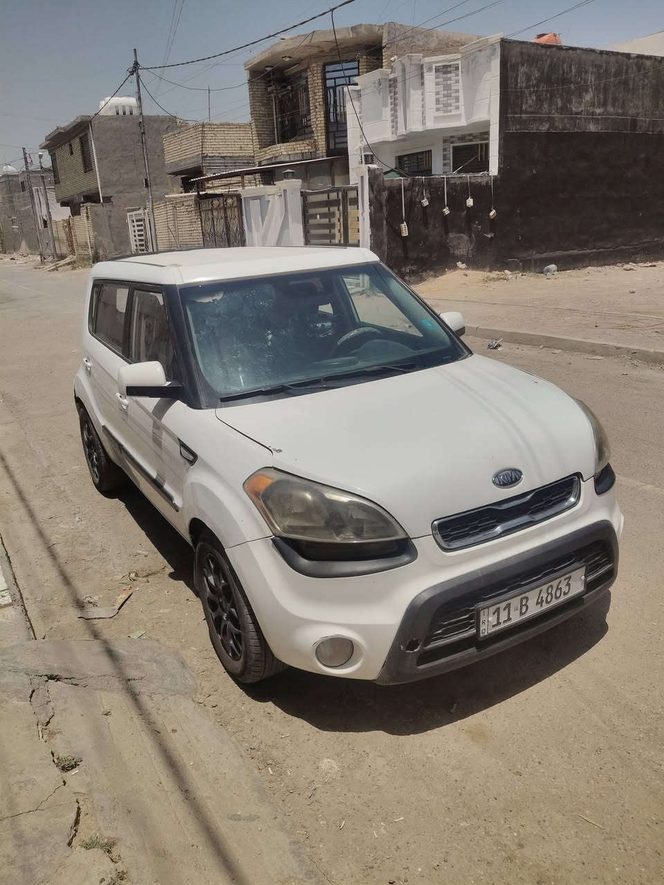 موديل 12 محرك 1600 رقم بغداد نكليزي  حادث امريكا جاملغ وباب السايق  وعندي ضربه خفيفه بدايت البنيد   السعر 85 وبيها مجال  خوان هذا رقمي اتصال   *********** مكان محموديه تجي تكلب وتشوف بعينك تحياتي

