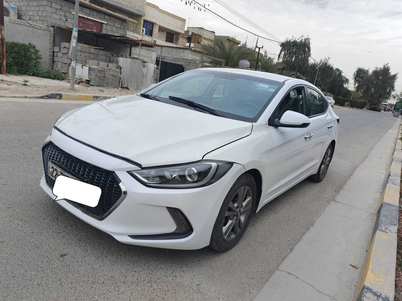 بسم الله 
‏النترا ٢٠١٧ 
باسمي و شرط التحويل 
‏امريكي / محرك دوش ما مفتوح  / كير ate ما مفتوح
‏ماشية ٩٤ وكسور 
‏مواصفات اعتيادية شاشة وكاميرا و كشنات مخمل وتحكم بالستيرن 
‏العناون الزعفرانية / الوليد 
السعر المطلوب ١١٠ وبيها مجال 
‏*********** واتساب واتصال
