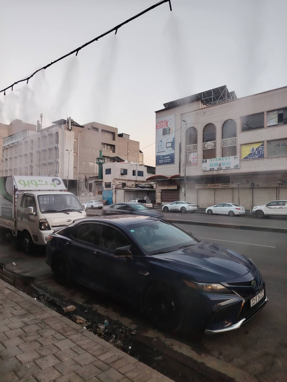 كامري 2023 هايبرد وارد أمريكي se بلاك سياره نضيفه نقص واحد مابيه ماشيه 67الف كيلو العنوان بغداد بيع او مراوس مع سنتافي سورنتو الرقم *********** العنوان بغداد
