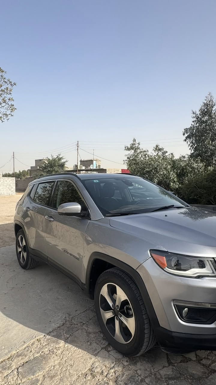 سلام عليكم جيب كومبارس 2018 فول مواصفات بانوراما وبصمه سياره وارد ماشيه 120 الف رقم بصره جديد باسمي تحويل ثاني يوم بيها مدكر وبنيد فقط سياره حلوه ونضيفه السعر 140 وبي مجال العنوان البصره الزبير ***********
