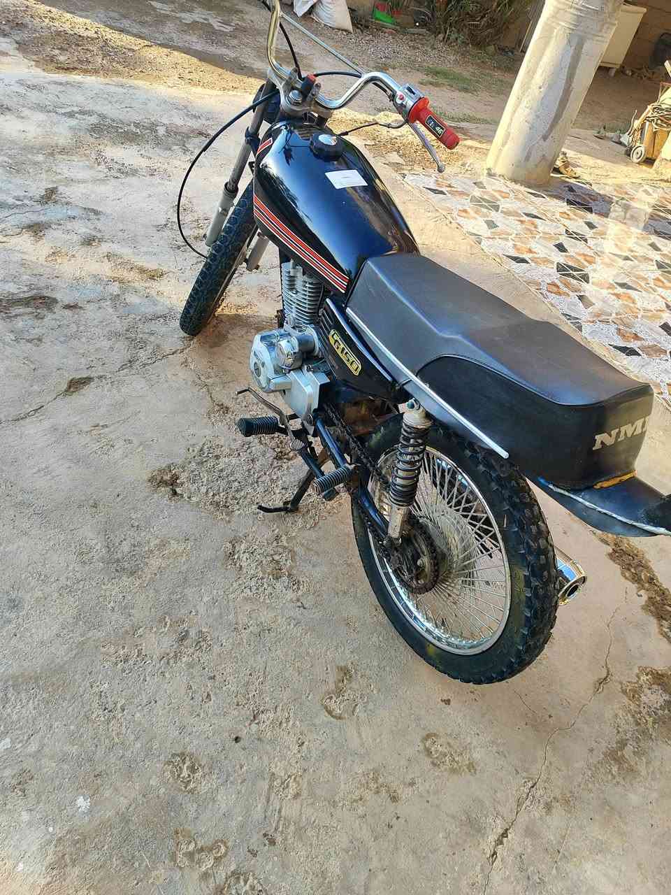 دراجه رياضي اللبيع السعر 250 وبي مجال شي قليل المكان ديالى الخالص لتحويله ***********
