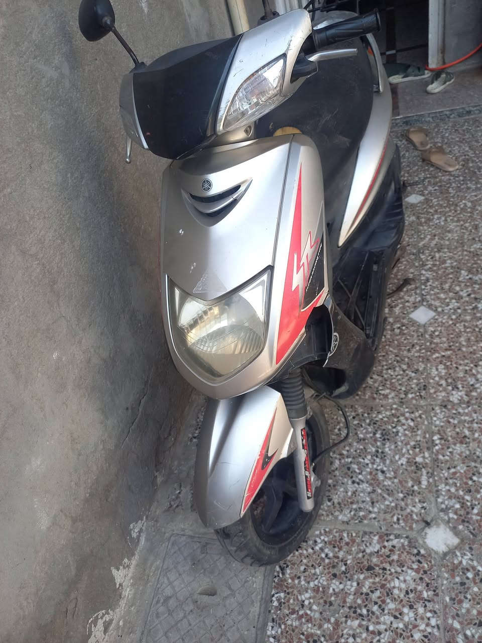 سكنس نثى سرعه ١٤٠ دراجه سالف هندر شغالات  سعرها ٤٠٠الف  وبيه مجال مكاني الشعب 
***********
