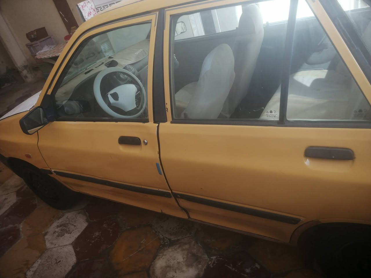 السلام عليكم
سايبه موديل 13.
كير مكينه مكفولات
راعيه موجود يتمه ما تحب تداور
سياره حلوه نضيفه 
عنوان الدوانيه الاسكان
رقم هاتف. ***********
السعر 23
