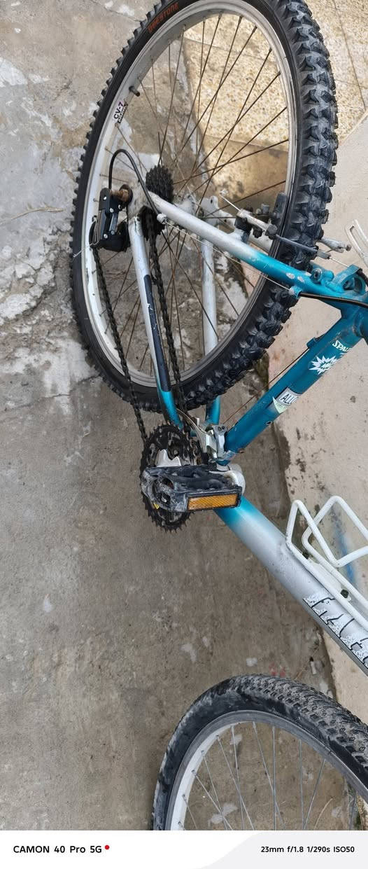 بايسكل باله اصلي جديد كدام العين النضافة اصبطات وره شغال كير وره شغال البايسكل حجم 26 السعر 80 وبي مجال بسيط الناس الطيبه. مكاني موصل حي الفلاح


**إذا كنت صاحب هذا الإعلان وتريد حذفه لأي سبب، رجاءا أرسل رسالة إلى الدعم الفني**