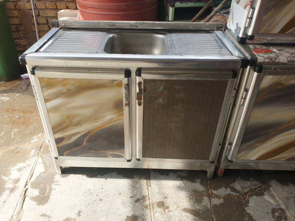 كاونتر متر ونص وسنك متر سعره ١٥٠ بيع ومراوس استفسار اكثر خاص او *********** عمارة, ميسان
