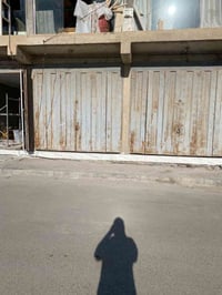 للبيع باب محل عدد 3 الطول 3 م نضيفات كلش 07732099955