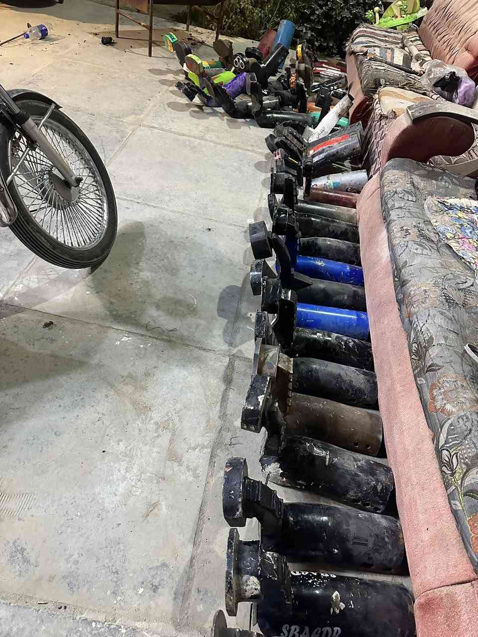 سبايدرات للبيع شلع وبسعر مناسب 
المكان واسط نعمانيه 
***********
