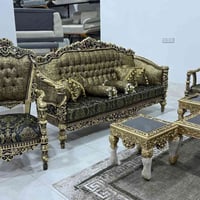 تخم إيفل • خشب زان • ١٠ مقاعد