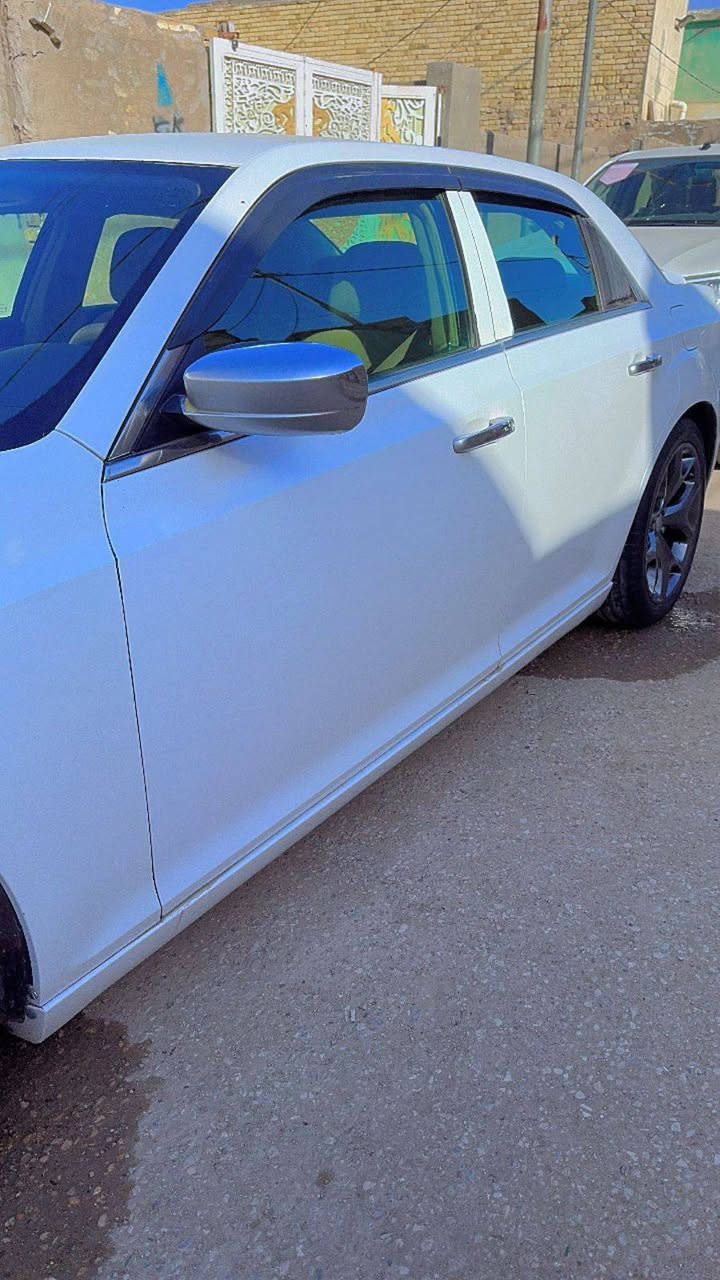 السلام عليكم
أوباما هيمي 2014 خليجي متومه شمالي طبق الأصل سنويه سليمانية 
مكينه 5700 هيمي           السعر (70 )
كير ومكينه كفاله عامه 
سياره كفاله لا كصه ولا ظربه كفاله عامه  مجرد بارد قليل
داوخل مدوشمه جديده سياره نظيفة كلش
 الأستفسار اتصل ع رقم ‏‪***********‬‏ ما متواجد ع فيس
