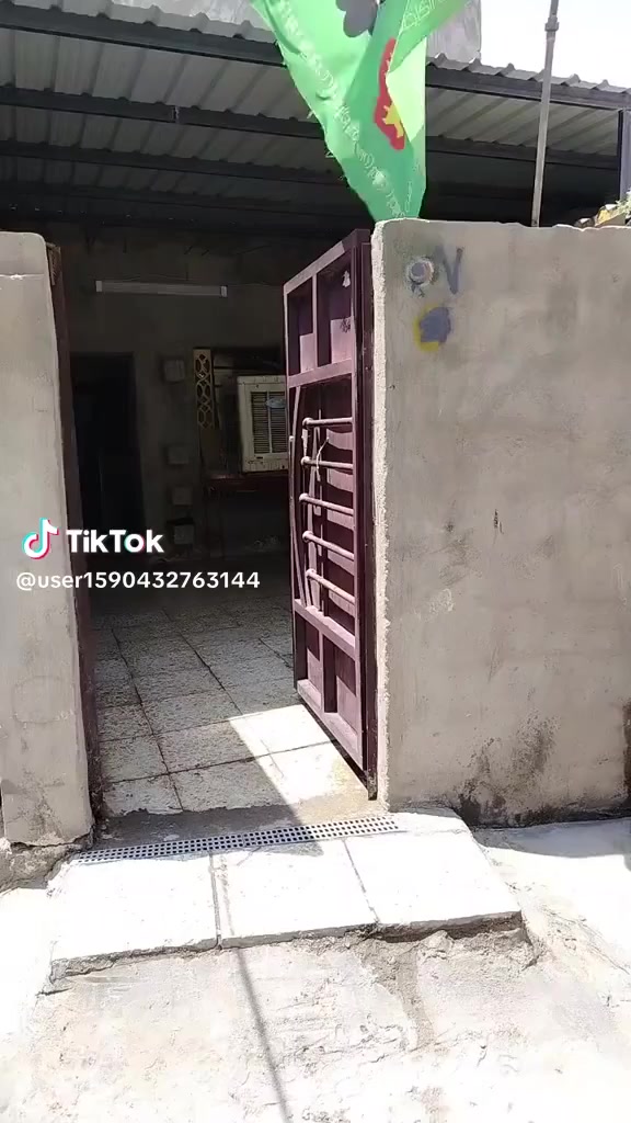 سلام عليكم بيت قرب فرن كامل 100 متر هذه رقم 0750 510 4920 سعر 45 مليون
