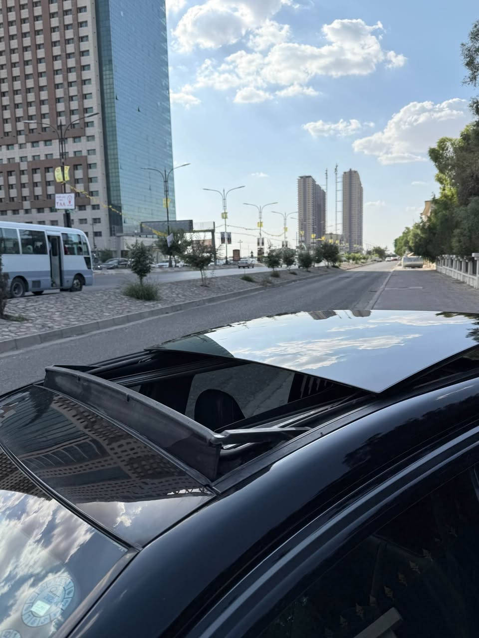 سلام علیکم تويوتا كامرى مۆدیيل(2020)XSE ڕەقەم و سەنەوی و هەزەى نويية . 
سەیارةكة بي سبوغة  1 پارجةى هةية ٣-٤ جيي بجوك ساردى هةية . بەناوکردن و گێڕ مەکینە و تەبرید بەشەرت
سعر198 $ وەرەقە و معامەلەکی برایانەی تێدایە 

***********
*********** أربيل, العراق
