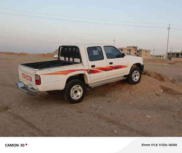 تويتا يابي ئاسل مزيد كه تابه مزيد له گه ل مؤديل 2002
مه كينه سپي تابريت پاوار ده پل گير به شرت ئاكسل به شرت دوپارج بؤياخ بي دعم بي له دراو بي بؤياخ 
گير مه كينه به شرت هامو گيان ئيش ده كت سياره 
زؤر جوانه ماوه ته وه تنو تؤل چوار تي لؤكه له ژياره
پيش تبه ل وات شاحود نرخ 65ماعامه له ناونيشا 
جمجمال ژماره *********** ئاسيا***********
