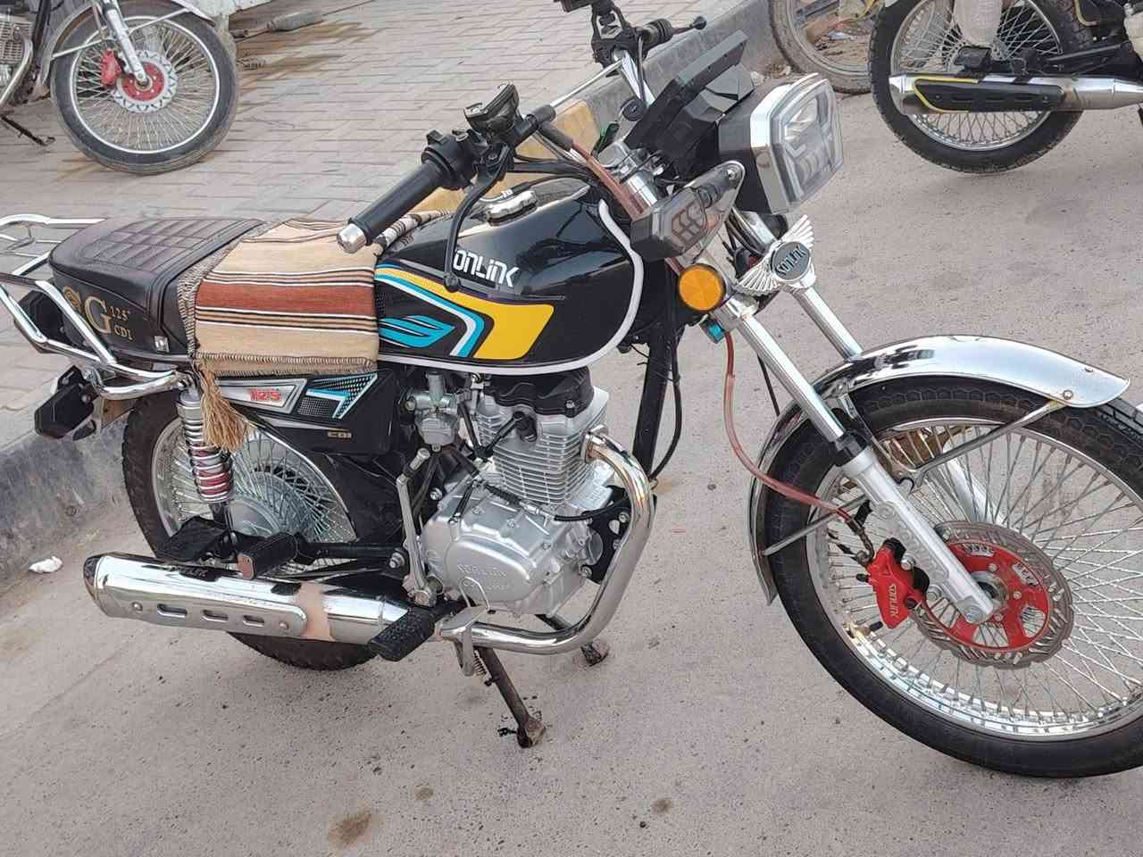 السلام عليكم دراجه لبيع موديل 25بعدهه زيرو 750وبيهه مجال 📞***********
