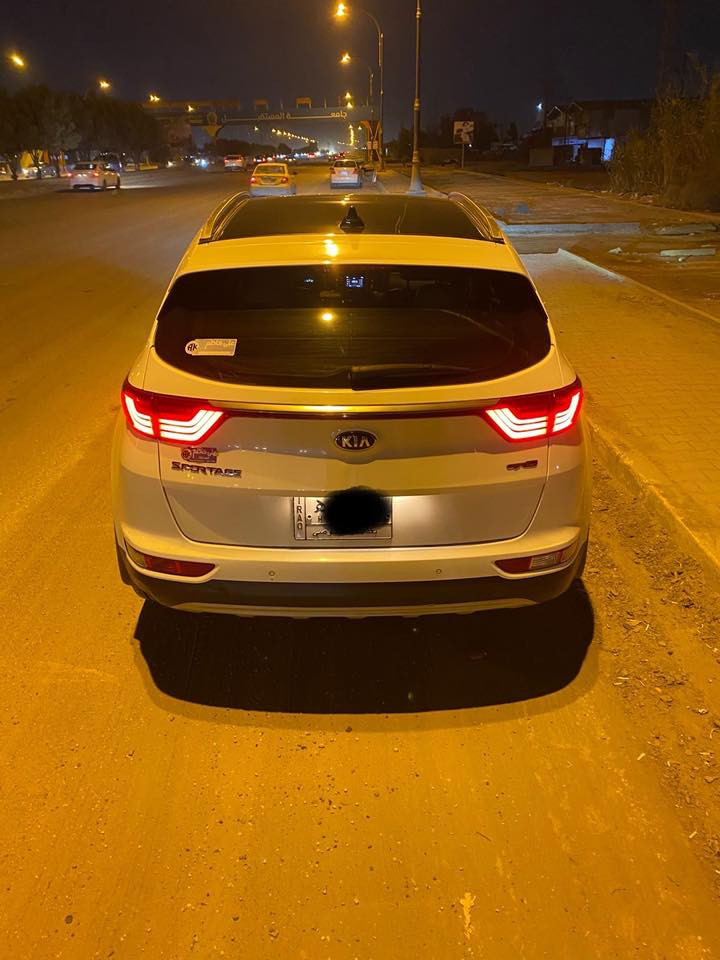 السلام عليكم
سبورتج فول مواصفات جيتي لاين
الموديل 2019 . 
المواصفات :
محرك الفين 2.0 دوش

سقف بنوراما 
بصمه أبواب 
هاند بريك بصمه + اوتو هولد + مانع نزلاق + مانع نحدار + مود درايف 
صندوك كهرباء + ذكي 
 كامره داورة
تبريد بيانو 
كراسي جلد + كراسي كهرباء  
لايت  لد نهاري زينون + بروجكتر زينون 
8 ايرباك 
حساس امامي + حساس خلفي + حساس مطر + حساس لايت 
تبريد قطعتين
ويل كب كبير 
ماشيه68 الف 
رقم بغداد باسمي
السعر 210$بيه مجال  
السياره جدا نضيفه وجديده  
مكاني بالحله 
***********
