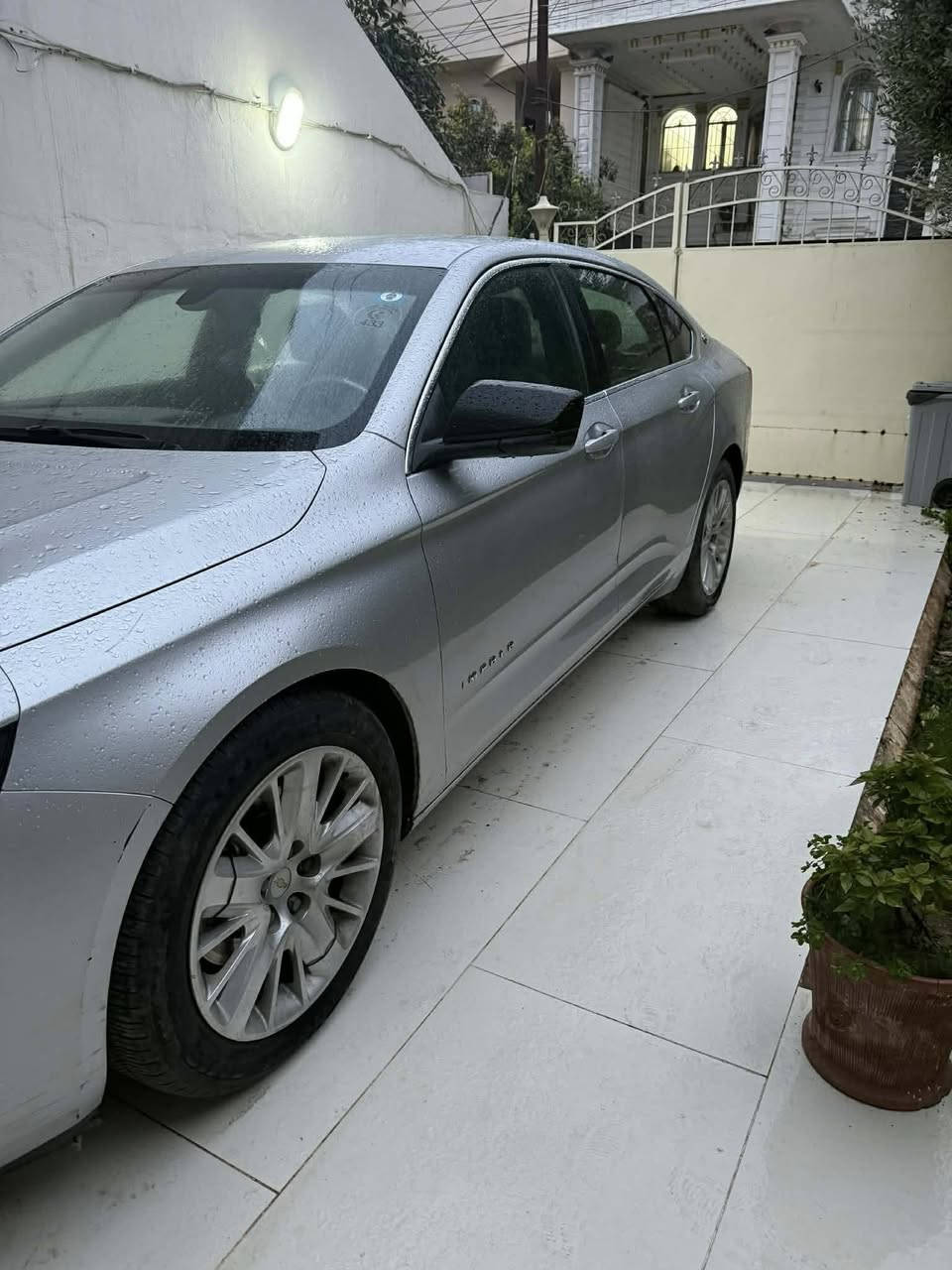السلام عليكم
شلونكم شباب
سيارة Chevrolet Impala 
موديل2016
فئة Ls
اربعة سلندر 2500
رقم بغداد خصوصي 
سنوية باسمي تحويل او وكالة
الضرر : صبغ الباب الخلف السايق تقريبا شبر وشويه من الجاملغ الخلفي وبيها شويه تعديلات عالبارد 
السيارة نظيفة وتجي تشوفها وادلل
محرك وگير شرط والداخل احلى
للتواصل:*********** 
‎السعر و بقية التفاصيل خاص
