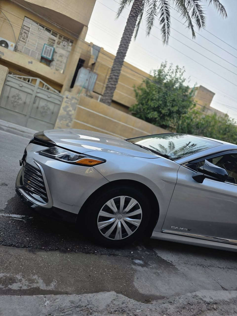 سلام وعليكم شلونكم خباركم
سياره كامري هايبرد وبانزين

موديل ٢٠٢٣سياره وارد مريكي حادثهه كدامكم باب مبدل وباب مصلح وجاملغ وبل عراق نضربت اباب الصدر وجبت باب من الشمال بلادي مال سياره وشديته  سياره ماشيه ٨٦وقابله الزياده بسمي رقم بغداد مواصفاتهه بصمه بصمت ابواب بصمت صندوك بس بدون فتحه وبدون تبريد خلفي باقي المواصفاتهه معروفه سياره ماخذهه من كرايبي لامسوي سونر ولاشي عل حجي اخذتهه  تمام وهذه رقمي ***********بدون مراوس فقط بيع مكاني الحسينيه  مال راشديه  سعر سياره /١٧٥ورقه مجالهه كلش كلش قليل
