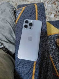 ايفون ١٥ برو ماكس • ٢٥٦ • بطارية ٨٥