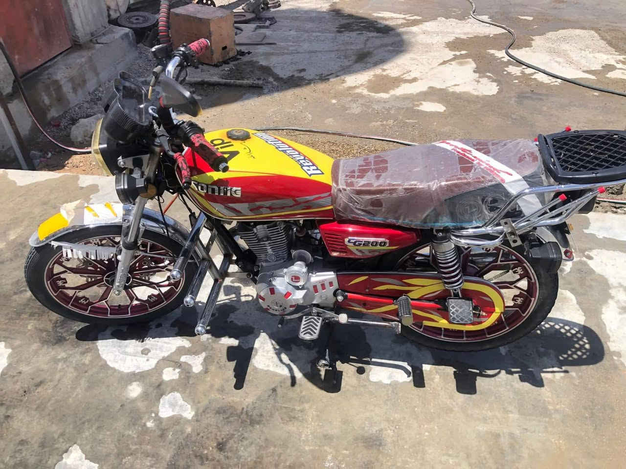 للبيع 2024  بيه ورقه وحده محرك 200cc السعر 725 بيه مجال العنوان الرمادي الحوز ***********
