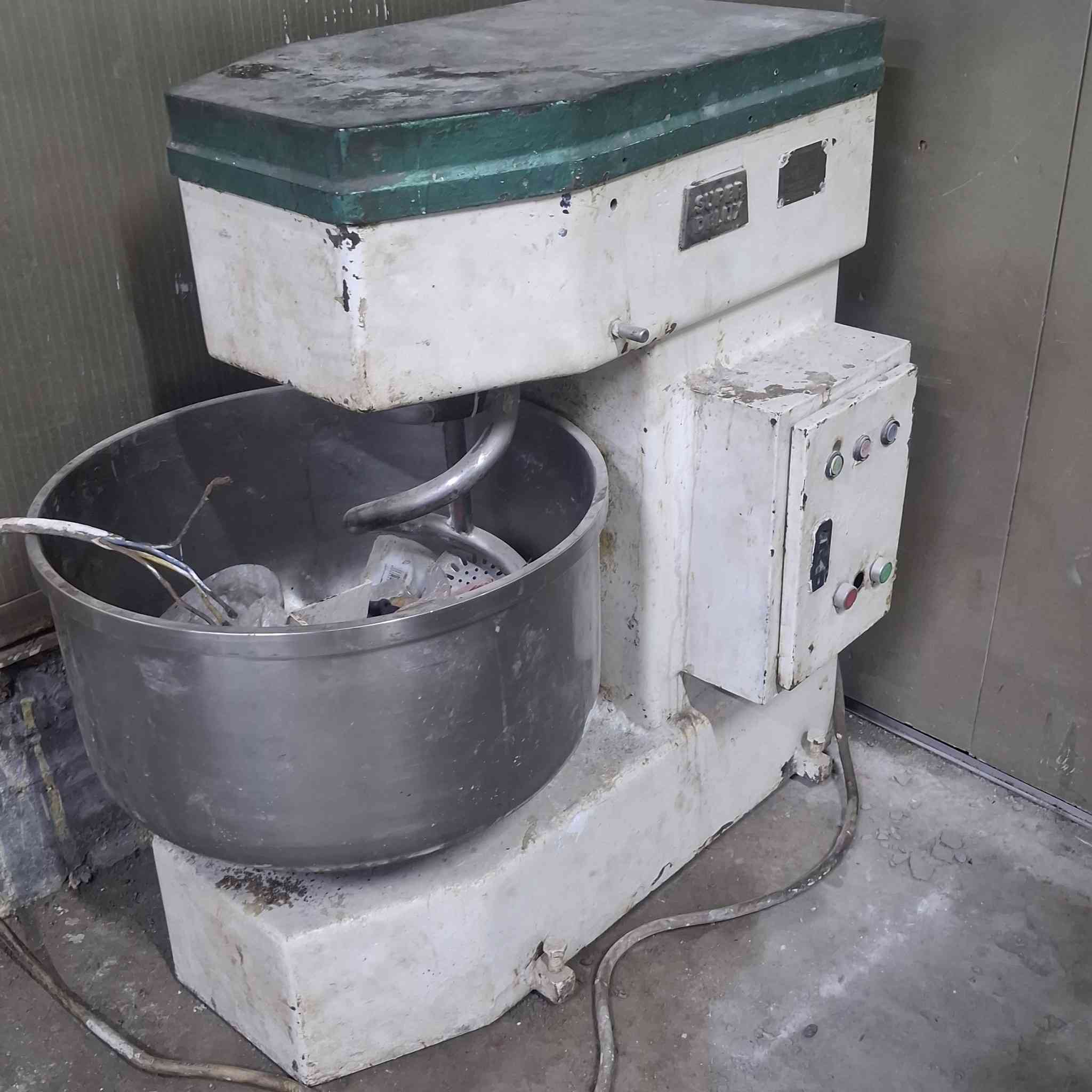 عجانه نمساوية اللبيع مكاني الشعب شارع الصحه الاستفسار الاتصال على رقم *********** السعر ١٣ ورقه
