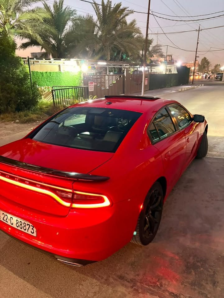 جارجر 2021 sxt plas
فول عدا الرادار الامامي 
شاشة كار بلاي 
تبريد + تدفئة كشنات 
جلد كشنات 
سيارة تو ويل 
فتحة سقف 
تدفئة كشنات خلفية 
السيارة مكفولة لغد وشاصي وصدر وتبريد ومكينة وكير 
بجم كبس 
حادثها موضح بالصورة 
سونار موجود 
ماشية 47 
السيارة مناقصها شي كاملة من اي نقص 
مكان السيارة بغداد القادسية
***********
