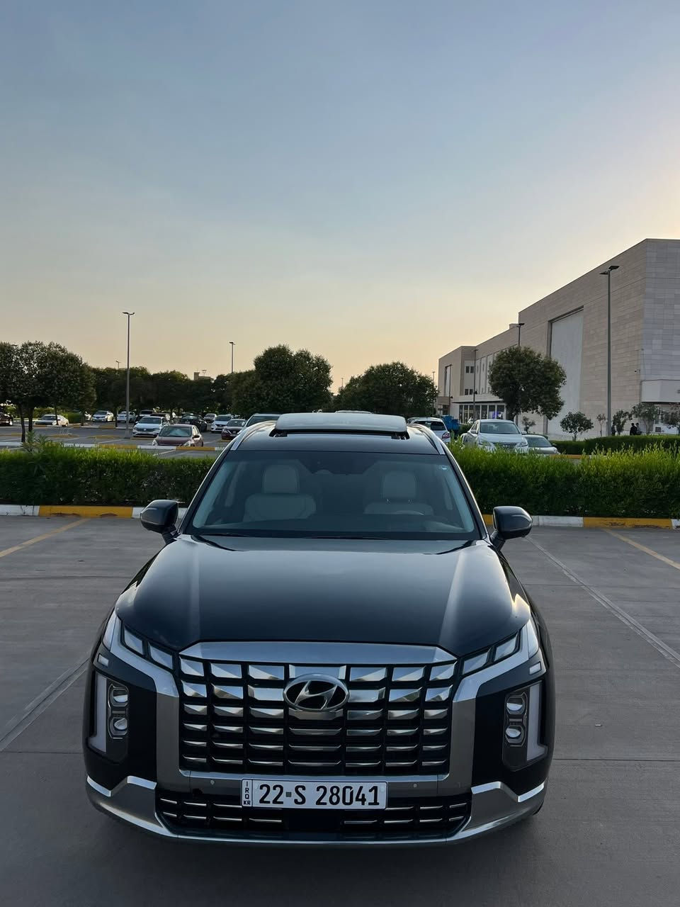 للبيع هونداي بلسايد 2024
فئة گلگرافي فول اعلى فئة 1/1 VIP
المحرك V6 (كير ومحرك شرط +تبريد ثلج❄️
دفع رباعي HTRAC AWD وضعيات قيادة (7)
كشنات امامي خزن ميموري +مساج + كهربائي امامي وخلفي+ تبريد وتدفئة امامي وخلفي +تدفئة ستيرن           7 راكب جلد ابيض ملكي /سقف كنتارا دبل بانوراما 
كاميرات عدد (6) 360 
انارة داخلية متغيرة 10 الوان 
نظام صوت Harman Kardon ب 12 سماعة
اوتو بارك + بصمة تشغيل + بصمة ابواب
رادار امامي +خلفي+ جانبي + حساسات امامي وخلفي
داتاشو+ شاشة ديجتال كبيرة+ شحن لاسلكي 
صندوق كهربائي شفط 
مراية وسطية رقمية (كاميرا) 
ستائر خلفية بل ابواب
وبعد بيها اهواي مواصفات 
صبغ بونيد وجاملغ + جاملغ خلفي كلير امريكة وبيها مكانين شخط معدل PDR ( كلشي بيها ذكرت ).                                رقم اربيل ب اسمي ومكان السياره اربيل 
السعر (240) 
*********** اتصال او واتساب
