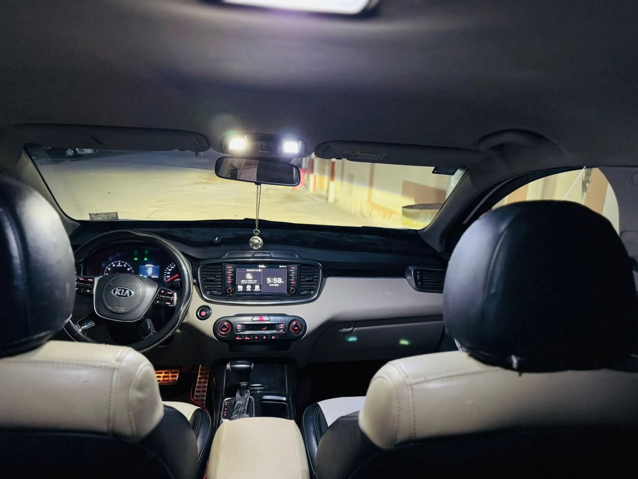 السلام عليكم
سورينتو 2020 خليجـي فـول مواصفـات عدا الفتحه
- بصمة ، جلد ، شاشـة كبيرة ، دبل شباك , مري شفط,7راكب ,حساسات امامي ,خلفي
6 سلندر ،گيـر 8 نمر  تخم تايـر جديد،
 الرقم الدولـي الجديد ، السنوية مجددة لسنه 2030 ( بأسمـي ) بابل قضاء القاسم 
- السيارة مكفولة كفالة عامة
السعــر ( $265) وبيهـا مجـال بسيط 
لـلأستفسار ***********
