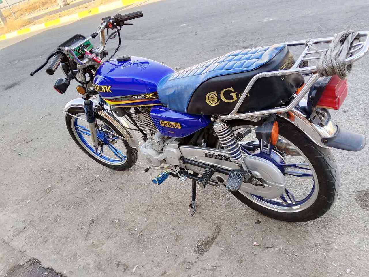 سلام عليكم دراجه  5 كير  للبيع لا صرف لا بخار كهربائيات كامل  مابي عيب حت رباعي يشتغل.  سعر 400 بي مجال  مكاني كركوك اسرة مفقودين 
***********
