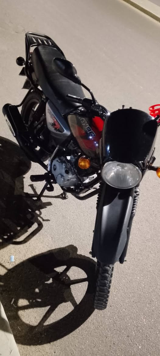 السلام عليكم للبيع بوكسر 22 رقم وسنويه شرط التحويل السعر 2200 بغداد ***********
