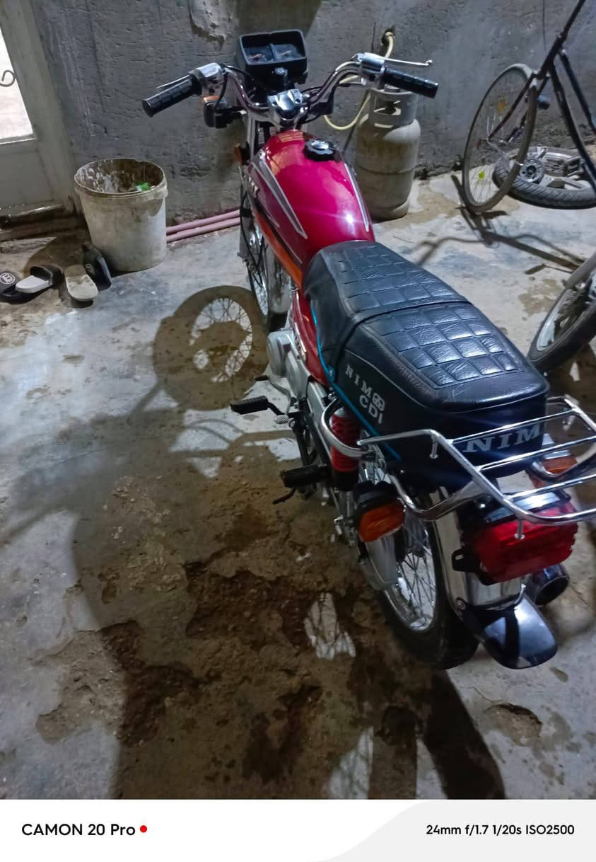 نامة امتياز اوراق كاملة مصارلي شهر من نزلتهة دراجة جديدة خير من الله مكينة خرسة الدراجة برغي نقص مابيهة تجي وتشوف بعينك شرط احلة من الصورة دراجة جديدة للاستفسار الاتصال على ***********
موديل 26
