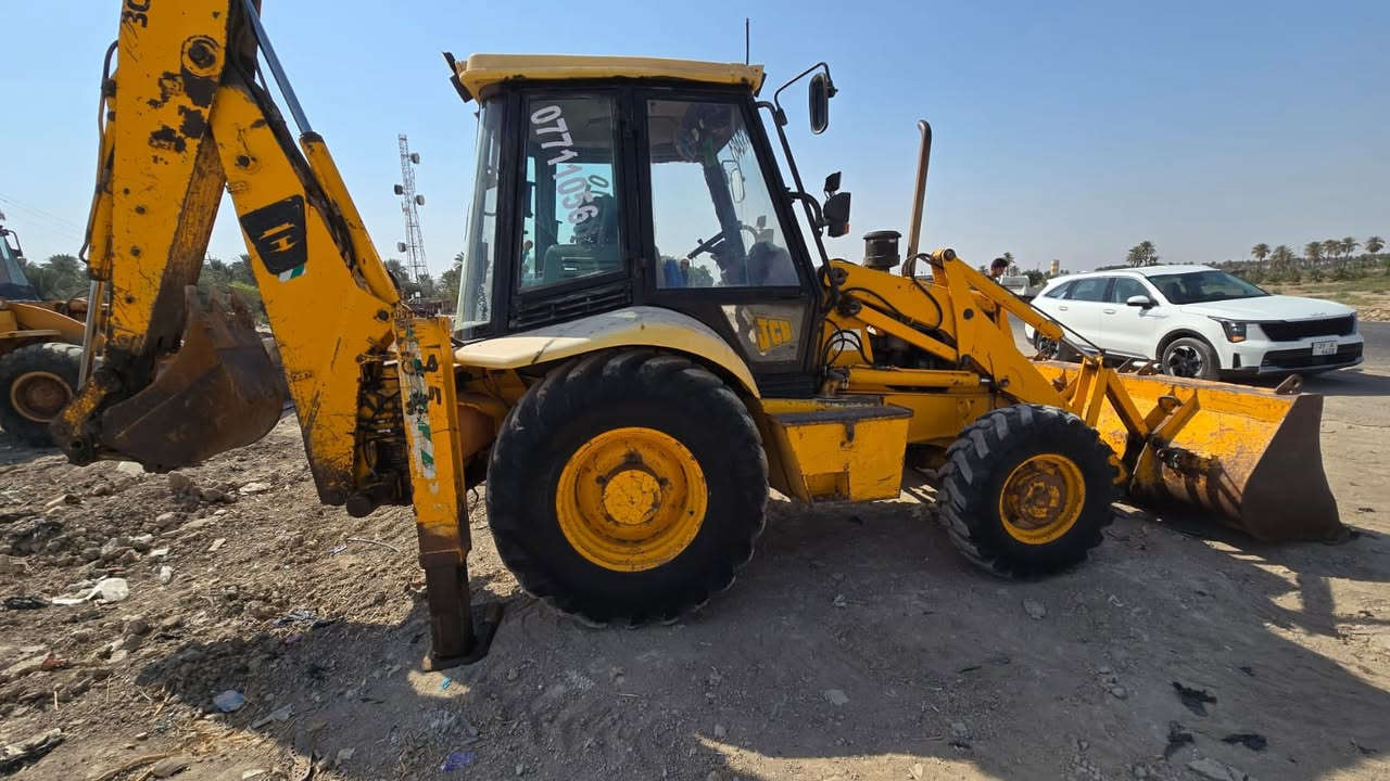 حفار  جي سي بي جاهزه للعمل موديل 1997 سنويه لل26 المكان واسط النعمانية   السعر120. 
‭٠٧٨٠ ١١٣ ٤٩٥٩‬
