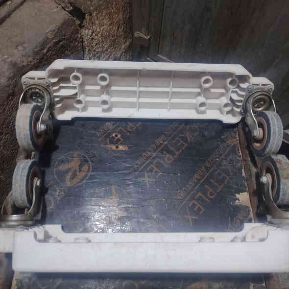 مبرده هواء نضيفه ماركه BROWATT استعمال قليل للبيع السعر 125 الف وبيها مجال قليل العنوان البصره كوت الحجاج ***********
