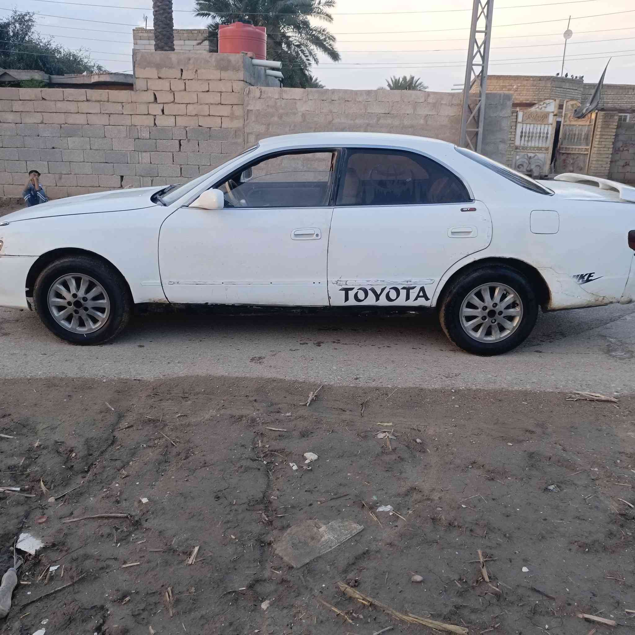 سلام عليكم سياره شيزر نفخ للبيع مكصوصه جنطه مكفوله من نقل جثه مكينه وكير ونجي جديده حداديه وتخم تاير جداد رقم بغداد بيه قاصرين السعر19 وبيه مجال المكان ذي قار الشطره مكلف بل نشر رقم الهاتف ***********
