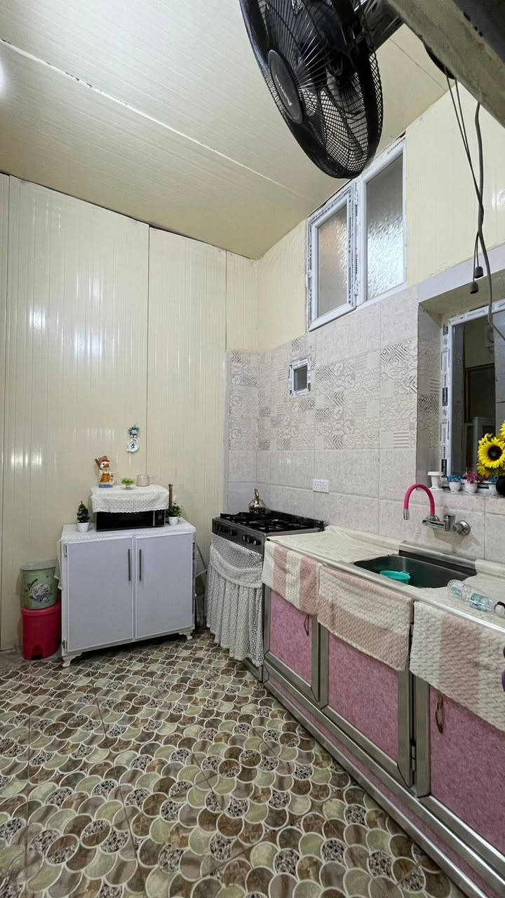 بيت للبيع طابو صرف مساحته ٢٥٠ متر يقع على الأنهر قريب شارع السوق موقع ممتاز
للاستفسار
***********
***********
