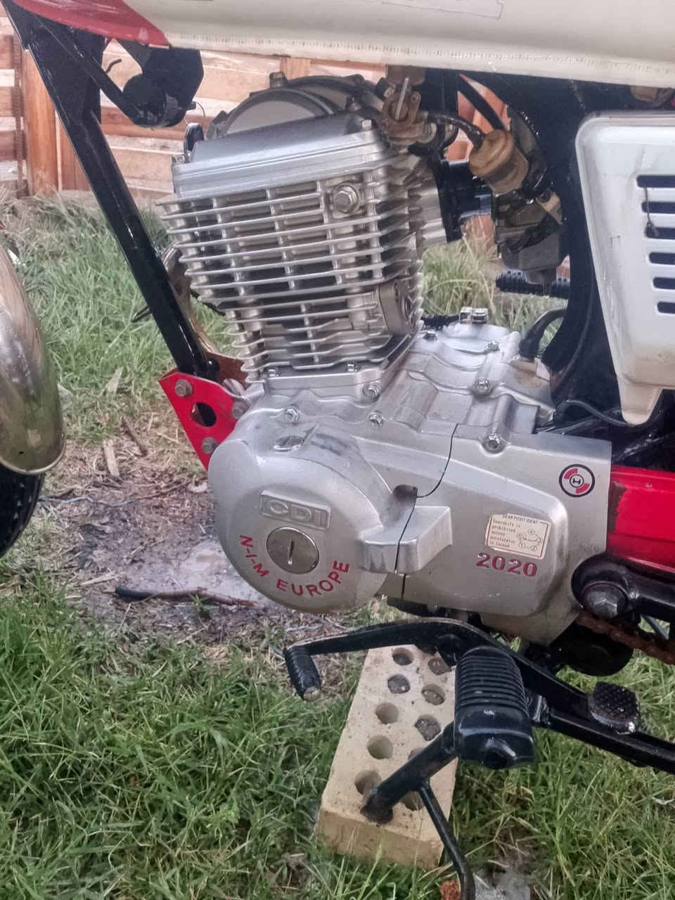 السلام عليكم دراجه تايكر للبيع موديل 2020مكفوله كفاله عامه مامفتوح بيها برغي كله عل وضع الشركه جديده السعر 550 اوراق شرط المداور مكان ناصريه مركز رقم ***********
