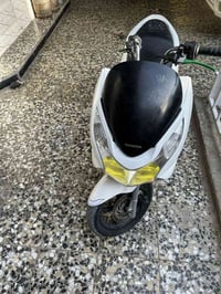 للبيع دراجه pcx ياباني الاصلي  مكينه 150نوزل خطين ستان كهربائي حساس از...