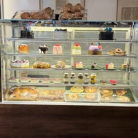 عارضة مال كيك للبيع للاستفسار 07801177788