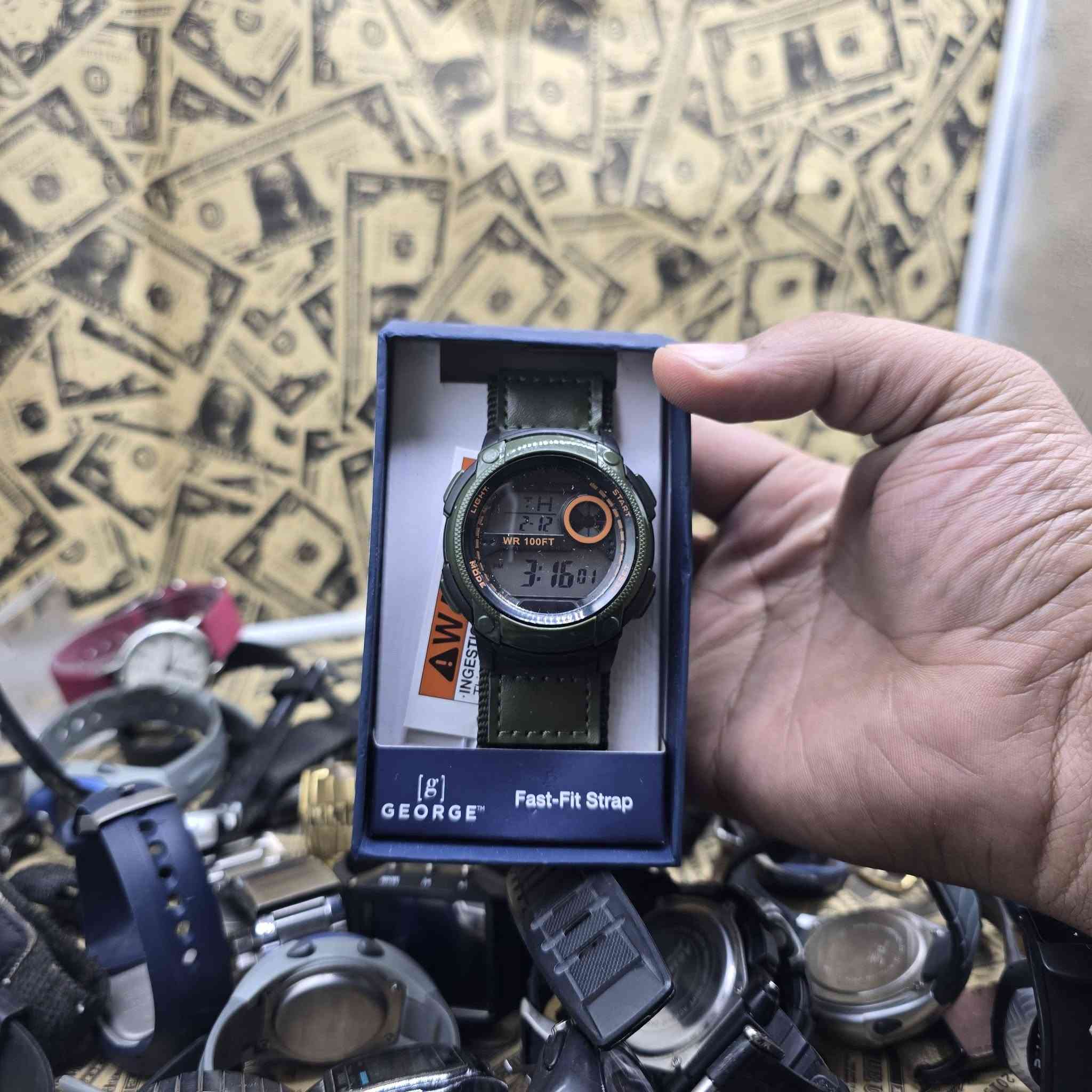 واتساب ***********
تيك توك ساعات داني
