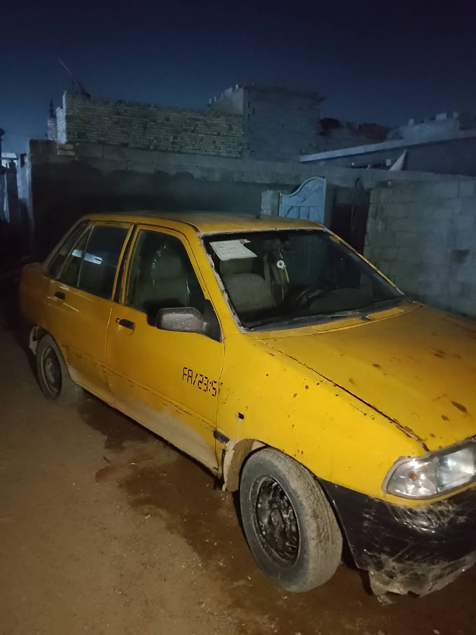 سلام عليكم سايبه البيع 13رقم بغداد الماني سنويه صاقطه راعيه موجو عليه هيه وغرامات 500سعر 15قفل***********
