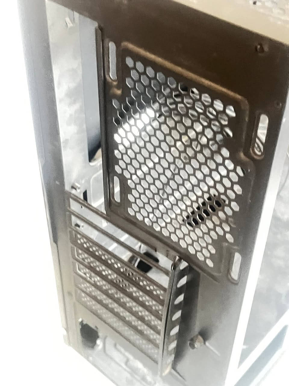 كيس بهاذا شكل 
مراوس ب ssd بي نضام و ندز 
بي ضربه بل صفح فقط و تتعد


**إذا كنت صاحب هذا الإعلان وتريد حذفه لأي سبب، رجاءا أرسل رسالة إلى الدعم الفني**