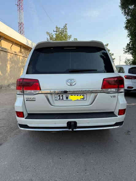 السلام عليكم للبيع لاندكروز 2019 شركه ساس فول مواصفات 8 سلندر حجم المحرك 4600  رقم بغداد بسمنه تحويل ثاني يوم السياره مكفوله كفاله عامه صبغ وضربه وتبديل وفتح معروفه موصفات شركه ساس ماحاجه اذكرهن تجي فول 1/1 محرك كير بوضع الشركه السياره جديده جداً ومغلفه ppfمن موديلها عنوان السياره البصره السعر 530) اللاستفسار ***********
