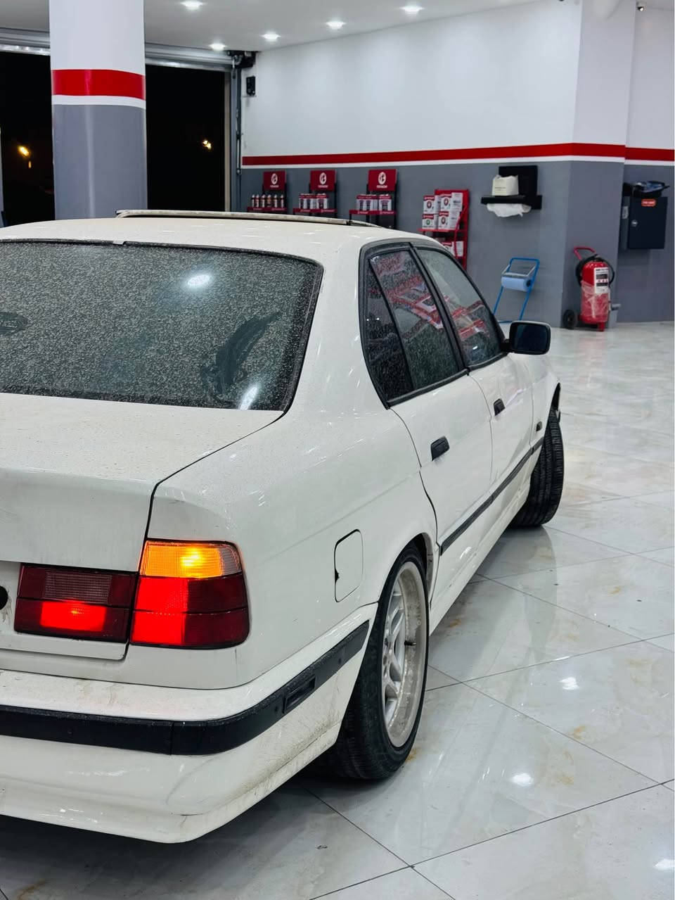 بۆ فرۆشتن مۆدیلی ٩٠ کراوەتە ٩٥ ئێم مەکینە ٥٢٠ بیلاد گێر عادی گێر مەکینە ئەکسل بەشەرت  پلاک و نۆزڵ لۆک فیتپەمپ لۆکە  ❤️❤️ ناو جلدە
کوشن سیاحی❤️ 
پێشی گەورە❤️ 
٢ جام کارەبا❤️
سلایدە❤️ 
ویلی ئێم❤️
عامە بۆ جوانی 
پێشی لێدانێکی  بچوکی هەیە 
سەیەرەکە هی خۆمە هی مەعرەز نیە 
رۆن فلتەری تازام گۆریوە 
کامل سێرڤسم بۆ کردوە
لە هەولێرم داوای ٥٥ مەجالێکی کەم
0750 5618603
*********** أربيل, العراق
